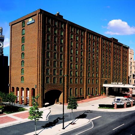 Days Inn By Wyndham Baltimore Inner Harbor Exterior foto